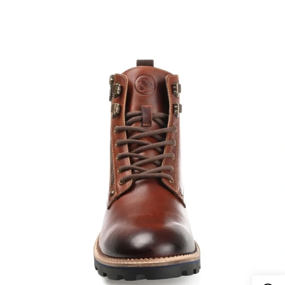 Thomas & Vine dapper details